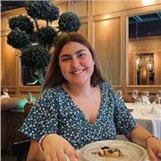 Profesora de clases particulares tanto de valenciano como castellano, también refuerzo de matemáticas